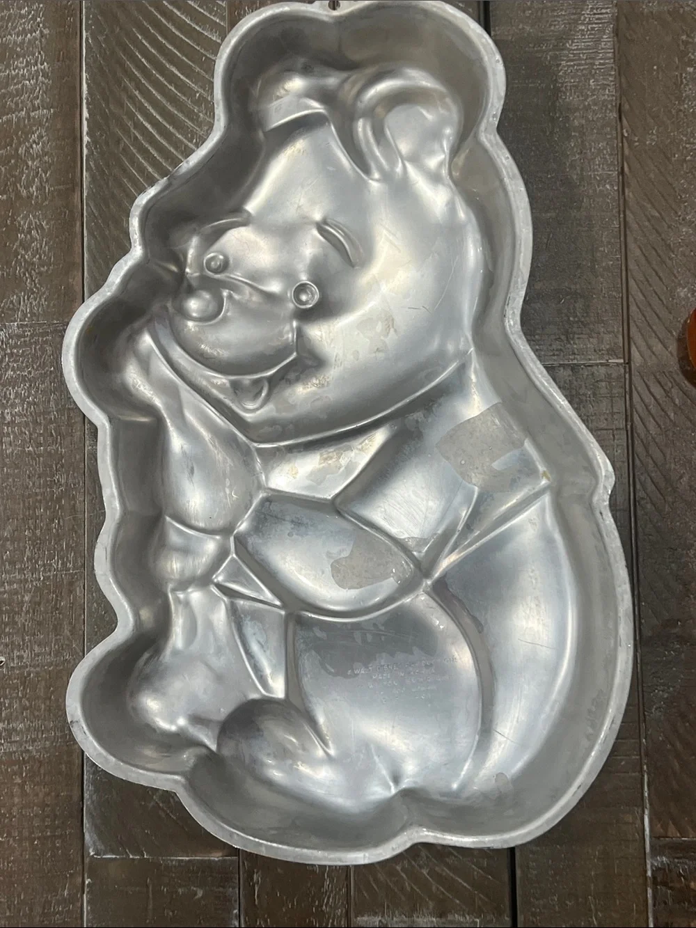 1976 Wilton Winnie the Pooh Cake Pan